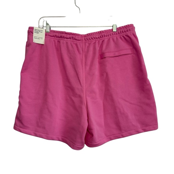 Nike Standard Fit Above Knee Length Men’s Drawstring Pink Shorts Size Large - Picture 2 of 12